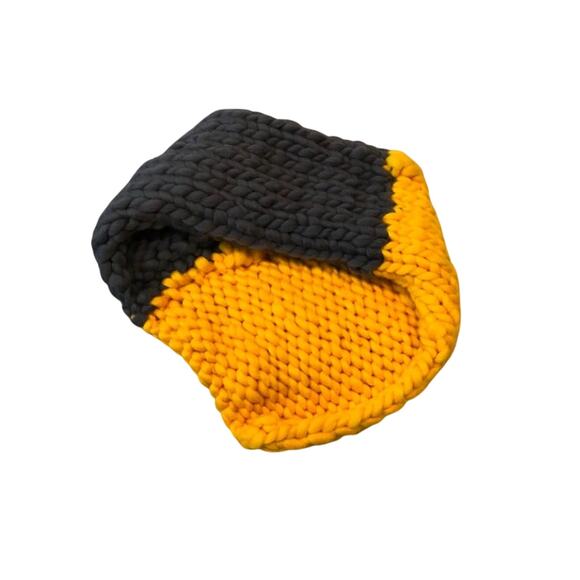 Handmade Knit Neck Scarf - Picture 3 of 3